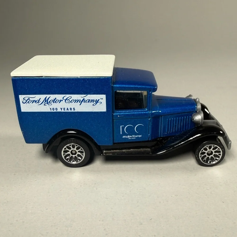 2003 Matchbox Ford Motor Co. 100 Years Set Then & Now Series